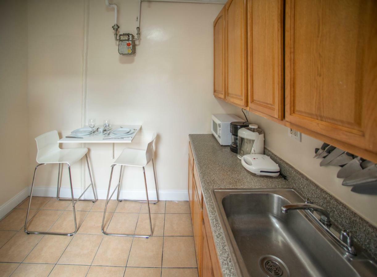 Private Room In A Shared Apartment 15 Minutes To Times Square! New York Exterior photo